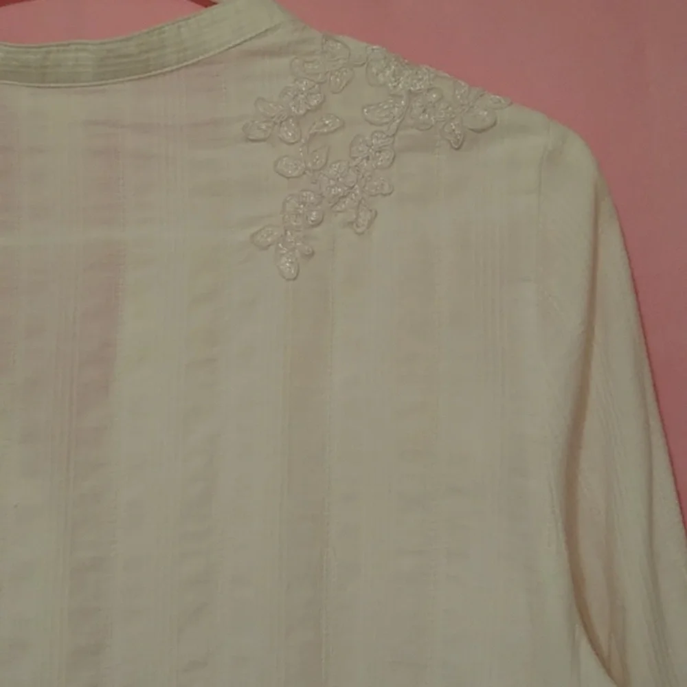 Krazy Kat 100% Cotton White Blouse Front Pintucks Appliques - Picture 9 of 15